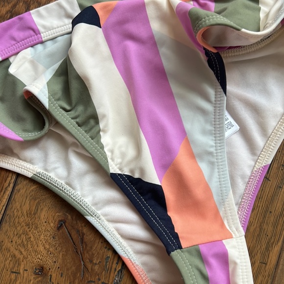 Billabong High Waist Bikini - Picture 6 of 12